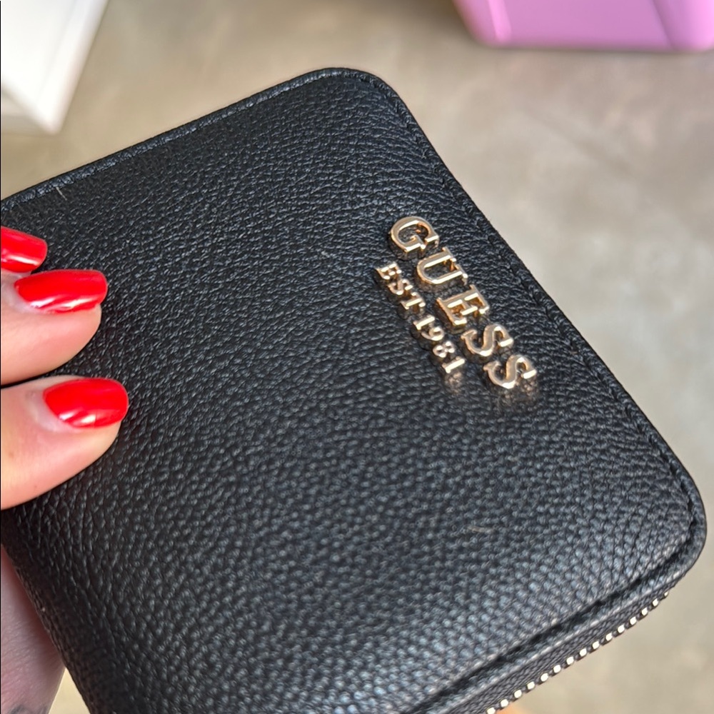 NWT - GUESS Black Zip Wallet with gold hardware - Picture 5 of 5